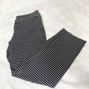 Old Navy Black and White Houndstooth High-Waisted Pixie Skinny Pants Size 10